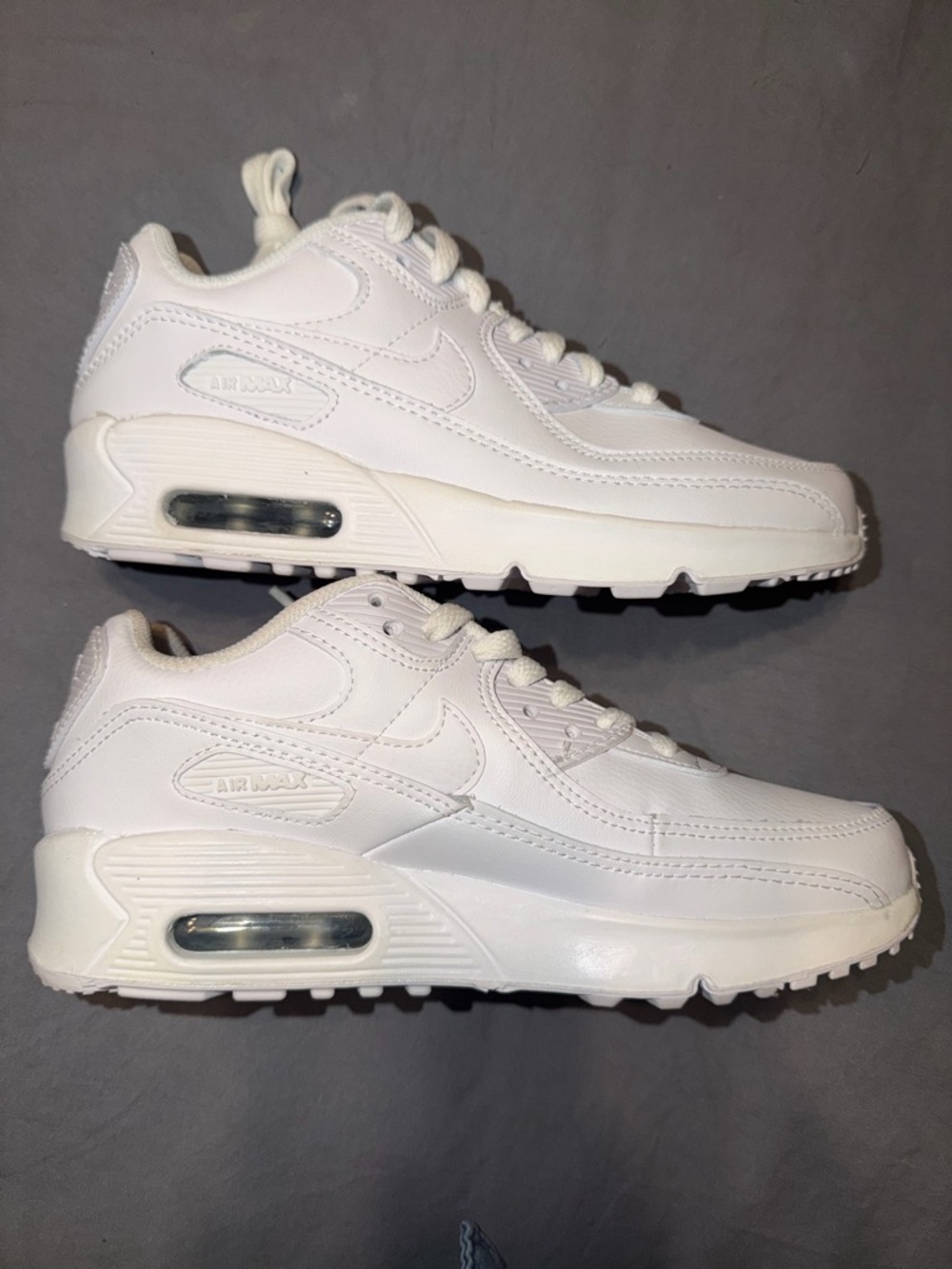Nike Air Max Big Girls in White - Picture 2 of 6